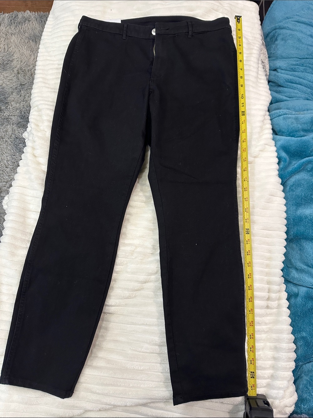 Black Women's Stretch Jeans - Classic Slim Fit